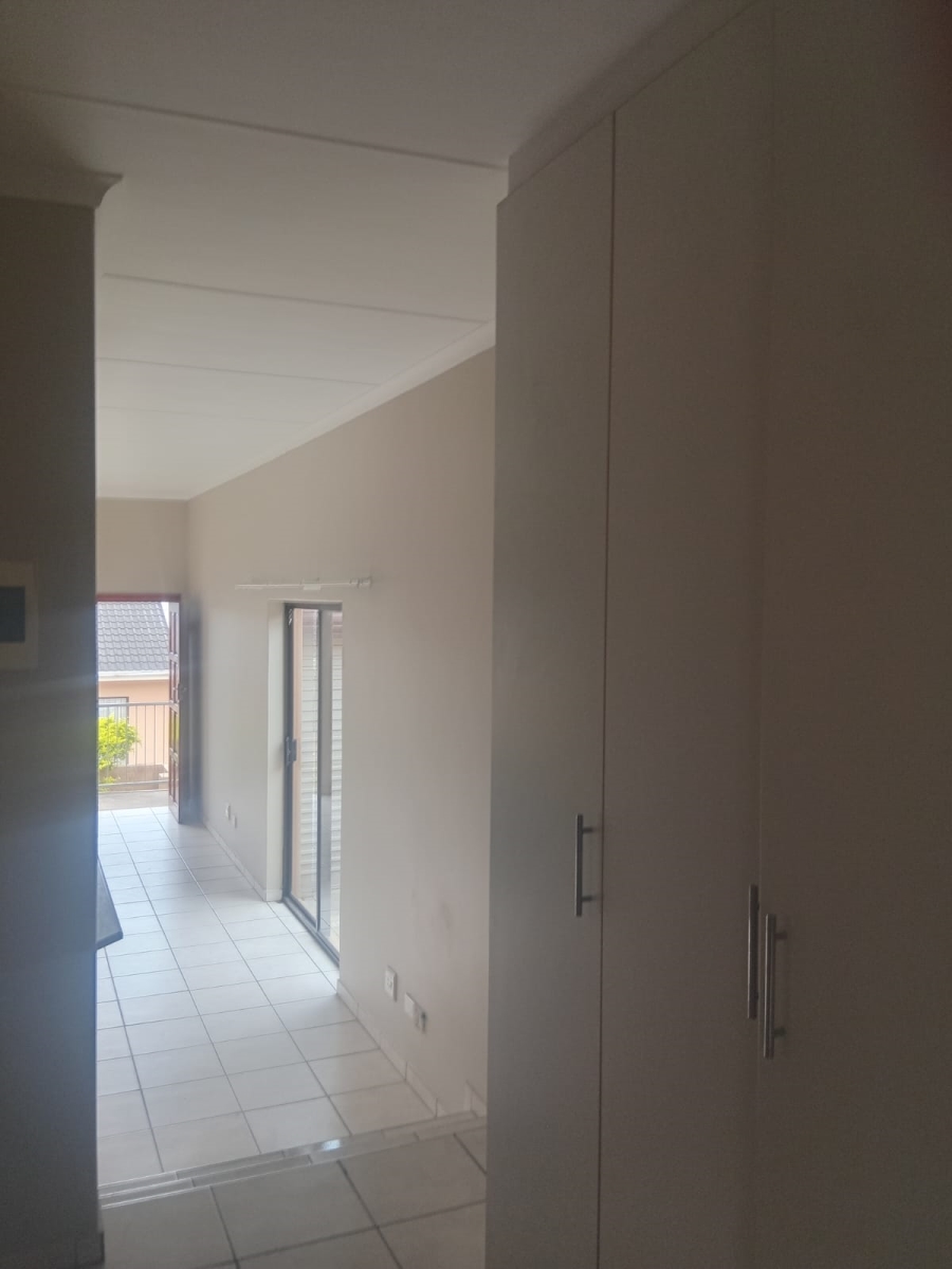 To Let 3 Bedroom Property for Rent in Amalinda Eastern Cape